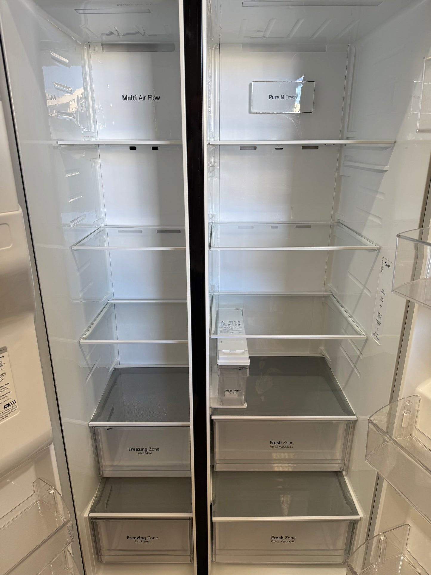 LG 635L Side by Side fridge Matt Black - Seconds